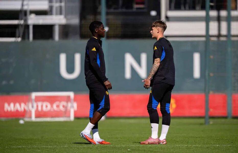 曼联一人冬窗离队已成定局！曝拉爵松口愿卖新帝星，其被疑为内鬼